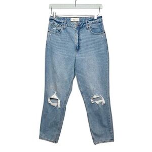 Abercrombie & Fitch The Mom Curve Love High Rise Light Wash Women’s Jeans Sz 8